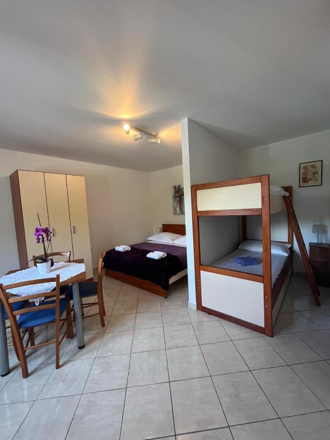 Apartments Doris & Petra Локва Рогозница Екстериор снимка